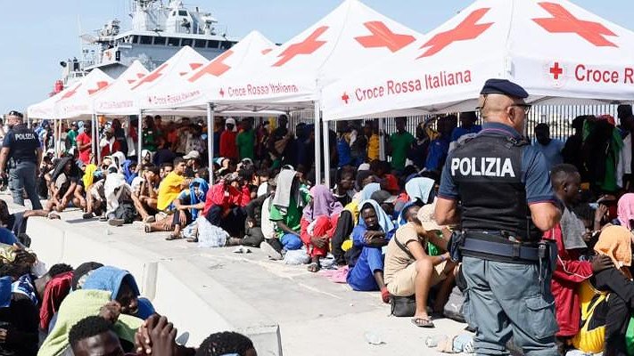 Illustration - Migrants à moitié morts de faim à Lampedusa, la faillite du capitalisme